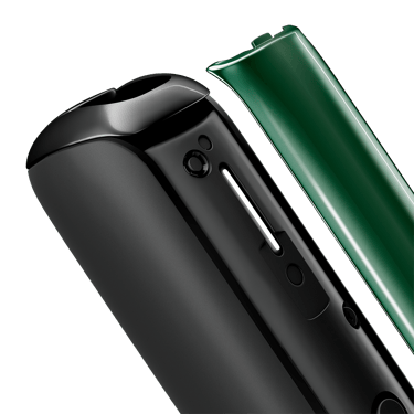 Plano aproximado do painel frontal Amazon Green para Ploom AURA, separado do dispositivo.
