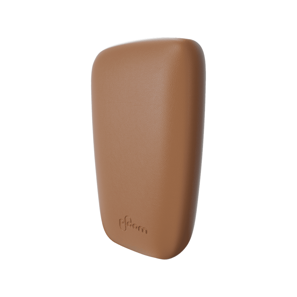 ploom x painel traseiro de couro brown foto interior de frente
